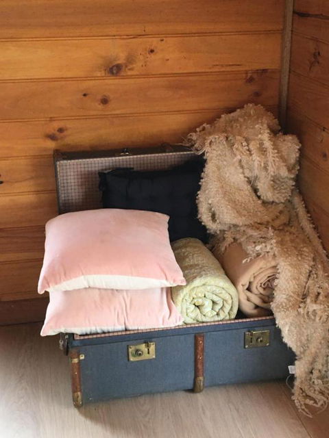 Springmead Rustic Cabin - Hotel Gold Coast 5