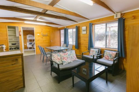 Wonboyn Cabins & Caravan Park - Hotel Gold Coast 0