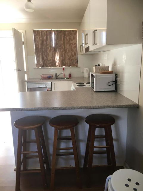 Wakeford St - Hotel Gold Coast 7