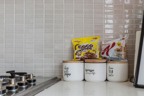 LIGHT AIRY SPACIOUS QUEENS ROAD APARTMENT - Hotel Gold Coast 5