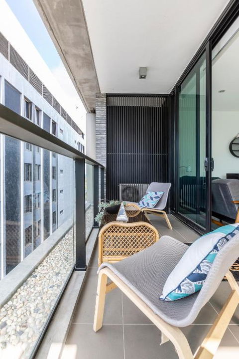 LIGHT AIRY SPACIOUS QUEENS ROAD APARTMENT - Hotel Gold Coast 4