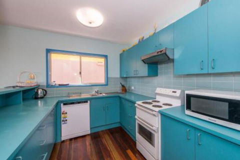 At Cylinder Unit 2 - Hotel Gold Coast 4