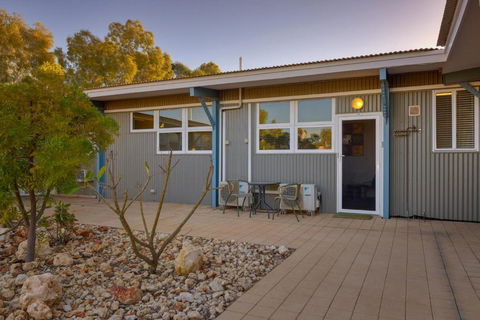 Getaway Villas Unit 38 5 1 Bedroom Self Contained Accommodation - Hotel Gold Coast 2