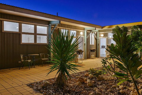 Getaway Villas Unit 38 11 1 Bedroom Self Contained Accommodation - Hotel Gold Coast 4