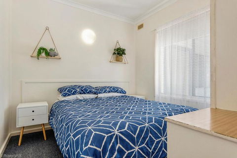 Jamaica Holiday Units - Hotel Gold Coast 5