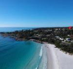 GRANITE BEACH HOUSE at Bay of Fires - Hotel Gold Coast