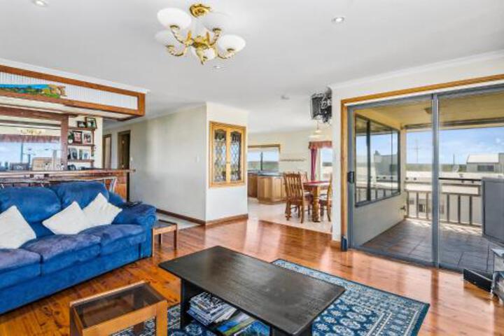 Carpenter Rocks SA Hotel Gold Coast
