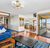 Rocks Retreat House with Sea Views - Hotel Gold Coast