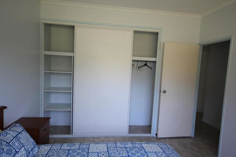 CASTAWAY BEACH HOUSE - Hotel Gold Coast 5