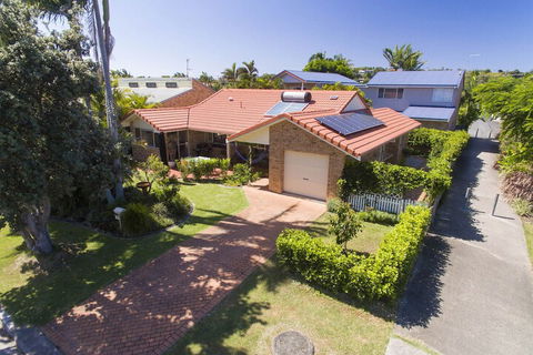 SECRET GARDEN WiFi Netflix Pet Friendly - Hotel Gold Coast 6