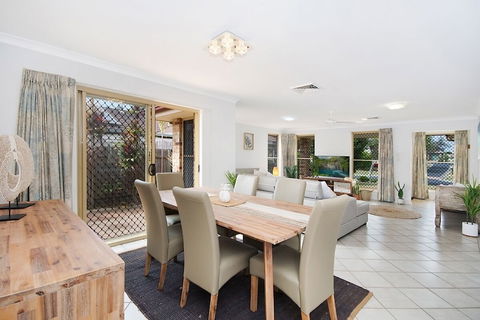 Kailani Beach House - Hotel Gold Coast 2