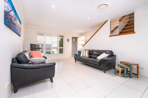 Driftwood - Hotel Gold Coast 5