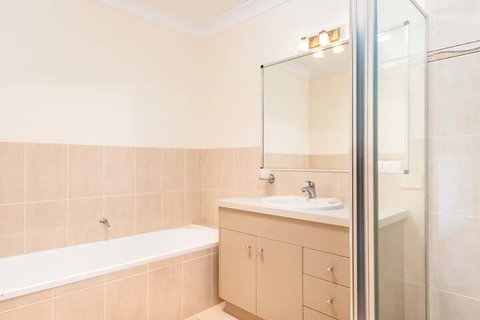 Driftwood - Hotel Gold Coast 6