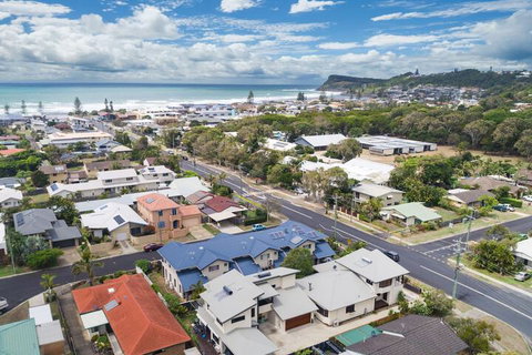 Driftwood - Hotel Gold Coast 1