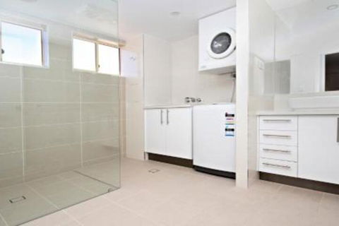 Alinga Unit 4 Amazing Ocean Views - Hotel Gold Coast 7