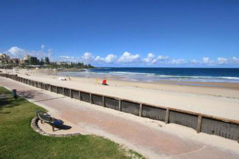 Alinga Unit 4 Amazing Ocean Views - Hotel Gold Coast 2