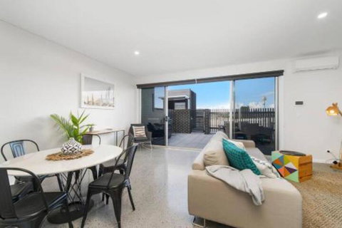 G149 Apt 2 - Hotel Gold Coast 3