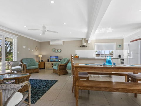 HILLTOP HAVEN In MOLLYMOOK - Hotel Gold Coast 4