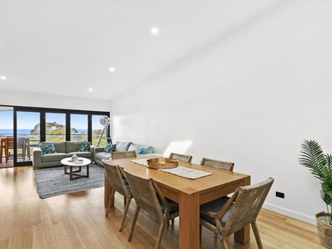 POINT BREAK NEW LISTING 2019 - Hotel Gold Coast 1