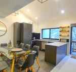 Mowamba F2 - Hotel Gold Coast