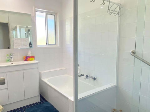 Woorim Secluded Palms Cottage - Hotel Gold Coast 3