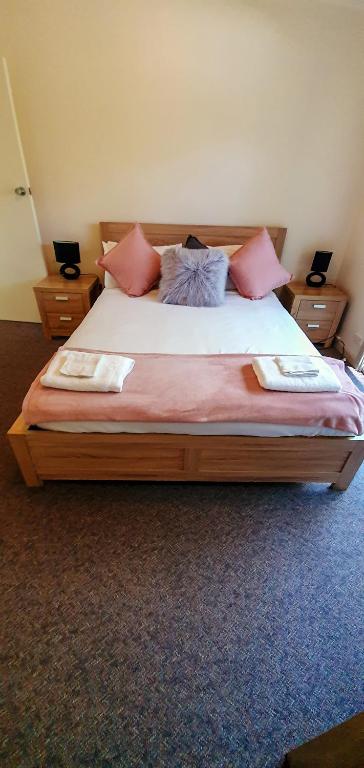 Russell Falls Holiday Cottages - Hotel Gold Coast 4