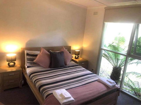 Russell Falls Holiday Cottages - Hotel Gold Coast 2