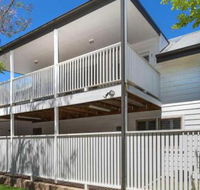 Blake Loft on Manning 500 metres to two beaches - Hotel Gold Coast