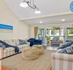 Sandy Shores character charm outdoor spa - Hotel Gold Coast