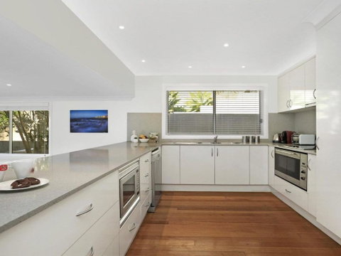 Santa Barbara On Bombo Beach - Hotel Gold Coast 1
