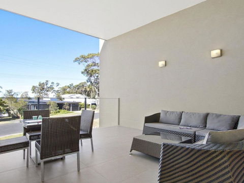 Serene Spacious Air Conditioned Accommodation - Hotel Gold Coast 6