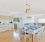 Sienna by the Sea spacious coastal getaway - Hotel Gold Coast