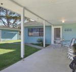 Soundwaves games room with table tennis - Hotel Gold Coast