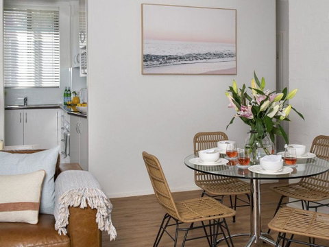 St Tropez Beachside Luxe - Hotel Gold Coast 2