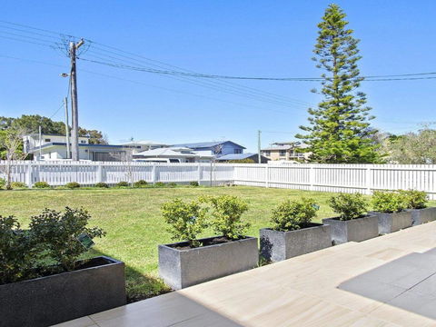 Sunset Beach Situated Between Two Beaches & A Lake - Hotel Gold Coast 5