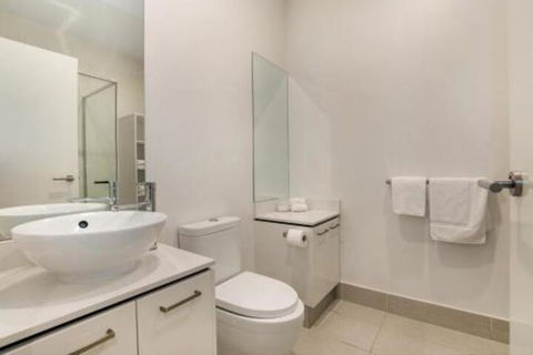 Seaside Apartment Getaway - Hotel Gold Coast 6