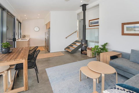 FortyTwo Mini - Hotel Gold Coast 3