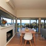 BAY VIEWS On MANNA DROMANA - Hotel Gold Coast 0