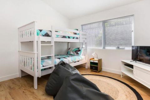 PALM COURT RETREAT MORNINGTON - Hotel Gold Coast 3