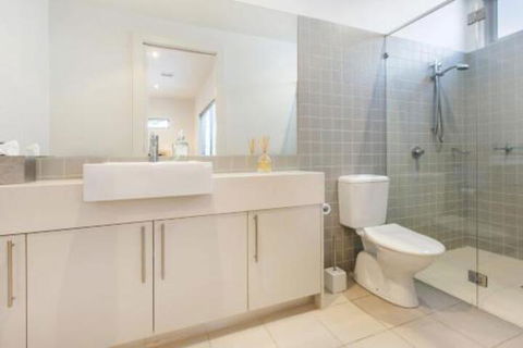 PALM COURT RETREAT MORNINGTON - Hotel Gold Coast 6