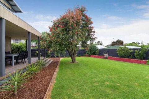 PIER 55 DROMANA... - Hotel Gold Coast 2