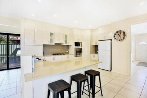 Sandy Bottom Pet Friendly 3 Min Walk To Beach - Hotel Gold Coast 2