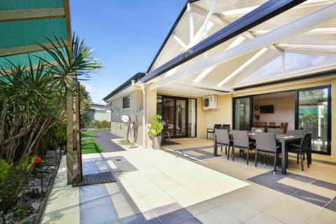 Sandy Bottom Pet Friendly 3 Min Walk To Beach - Hotel Gold Coast 0