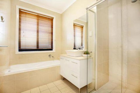 Sandy Bottom Pet Friendly 3 Min Walk To Beach - Hotel Gold Coast 5