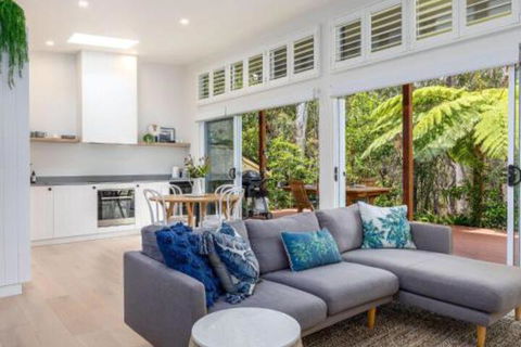 Studio By The Bay :: Jervis Bay Rentals - Hotel Gold Coast 0