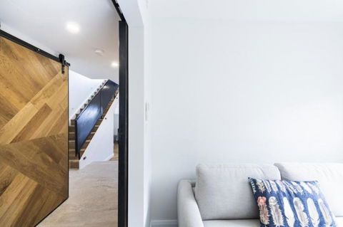 Accommodate Canberra Warehouse - Hotel Gold Coast 5