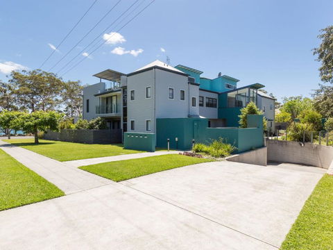 Bayview On Bowen :: Jervis Bay Rentals - Hotel Gold Coast 4
