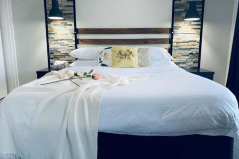 The Silvermoon Villa Private Villa - Hotel Gold Coast 2