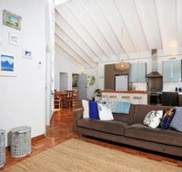 Balena at Culburra Pet Friendly 1 Min Walk to Beach - Hotel Gold Coast