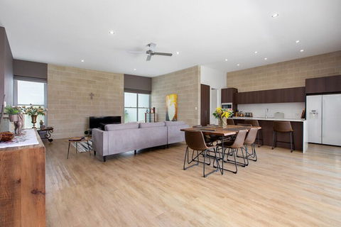 BEACHSIDE HAVEN - Hotel Gold Coast 3